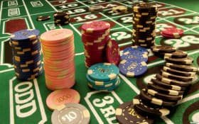 Antarmuka permainan Dragon Tiger Live di platform damritogel dengan dealer langsung